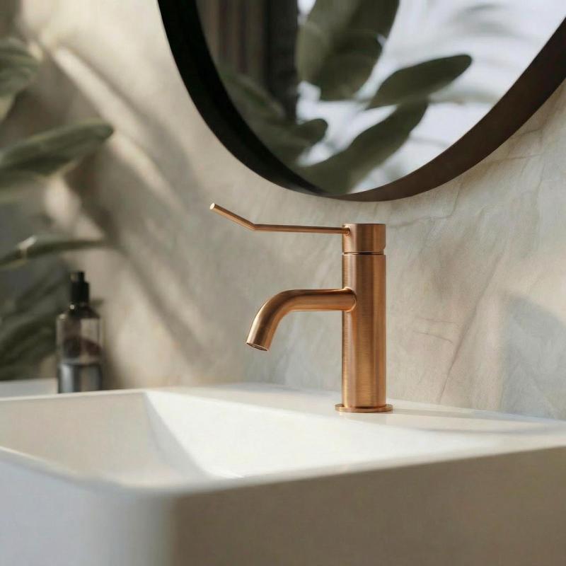 Waterevolution Flow wastafelkraan incl. click plug PVD geborsteld koper T111CPE