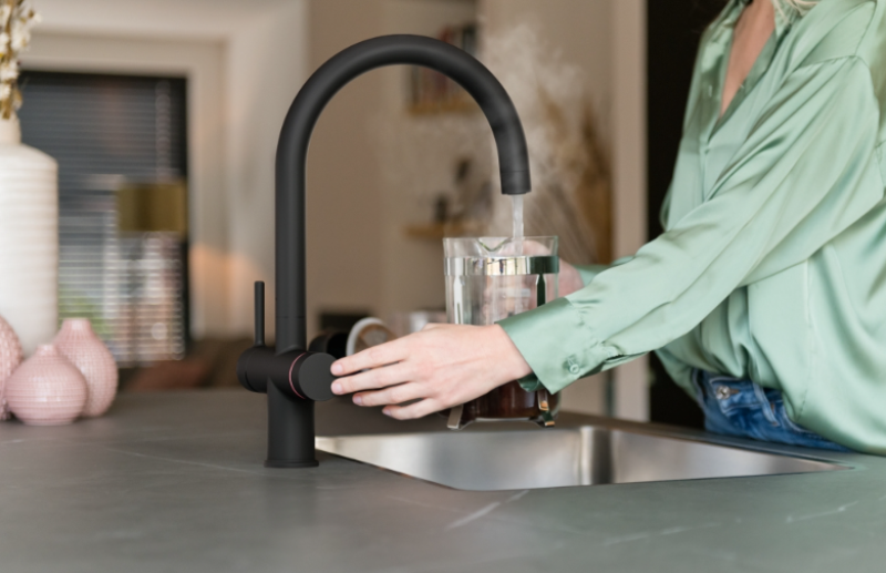 Franke Maris water hub 4L boiler 3-1 met Touch electronische kokend water kraan mat zwart 160.0702.518