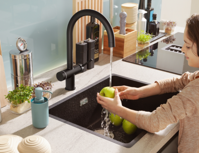 Franke Maris water hub 4L boiler 3-1 met Touch electronische kokend water kraan mat zwart met waterhub bypass 1208957950