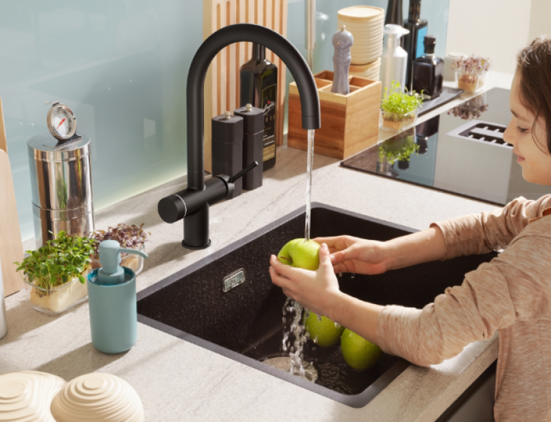 Franke Maris water hub 7L boiler 3-1 met Touch electronische kokend water kraan mat zwart met waterhub mengset 1208967855