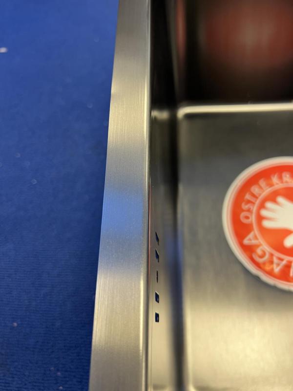 OUTLET Deukje en krassen Aquadesign R25 steel opbouw, onderbouw en vlakinbouw spoelbak gun metal 34x40cm 	1208970654