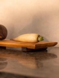 Woodsea Sushi M - Essenhouten Sushiplank met walnotenhouten pootjes 30x17 cm 1208971585